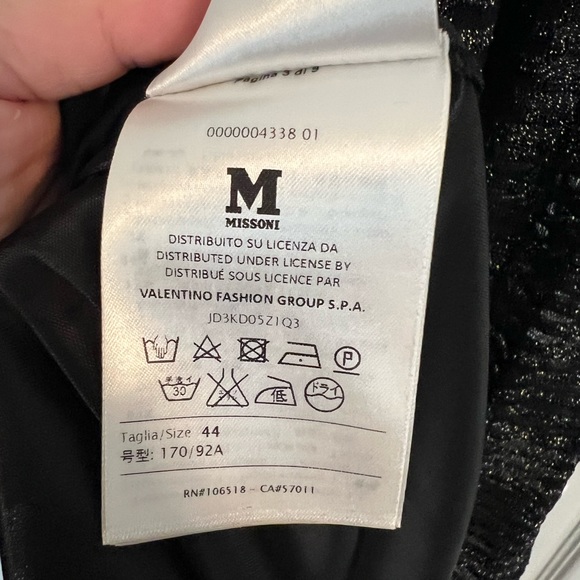 M Missoni Evening lined Gown Black & Metallic Sleeveless with Crew Neck
Size 44 - Picture 13 of 16